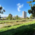 Air-conditioned Studio, Close To Centre & Tram Stop Appartement *