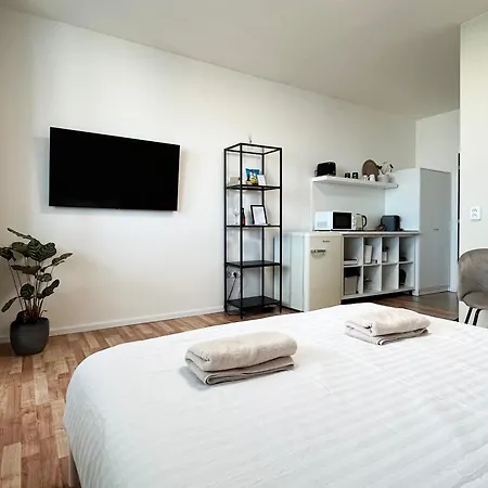 Air-conditioned Studio, Close To Centre & Tram Stop Apartmán Bratislava
