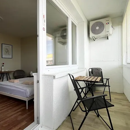 Air-conditioned Studio, Close To Centre & Tram Stop * Bratislava