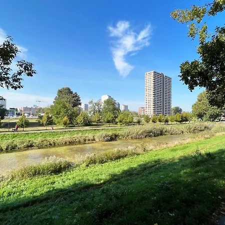 Air-conditioned Studio, Close To Centre & Tram Stop Appartement *