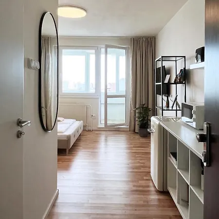 Air-conditioned Studio, Close To Centre & Tram Stop * Bratislava