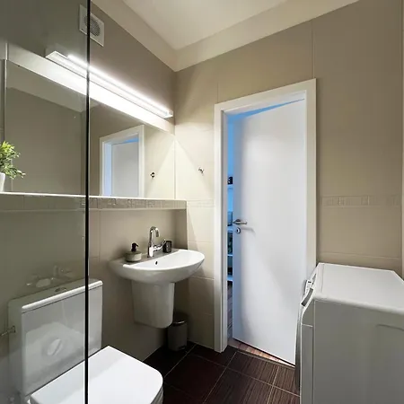 Apartamento Air-conditioned Studio, Close To Centre & Tram Stop Bratislava