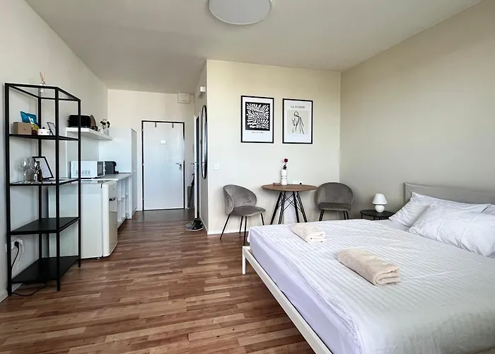 아파트 Air-conditioned Studio, Close To Centre & Tram Stop 브라티슬라바